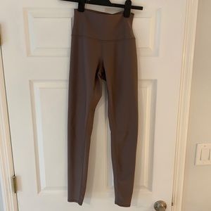 Alo Yoga Airlift Leggings